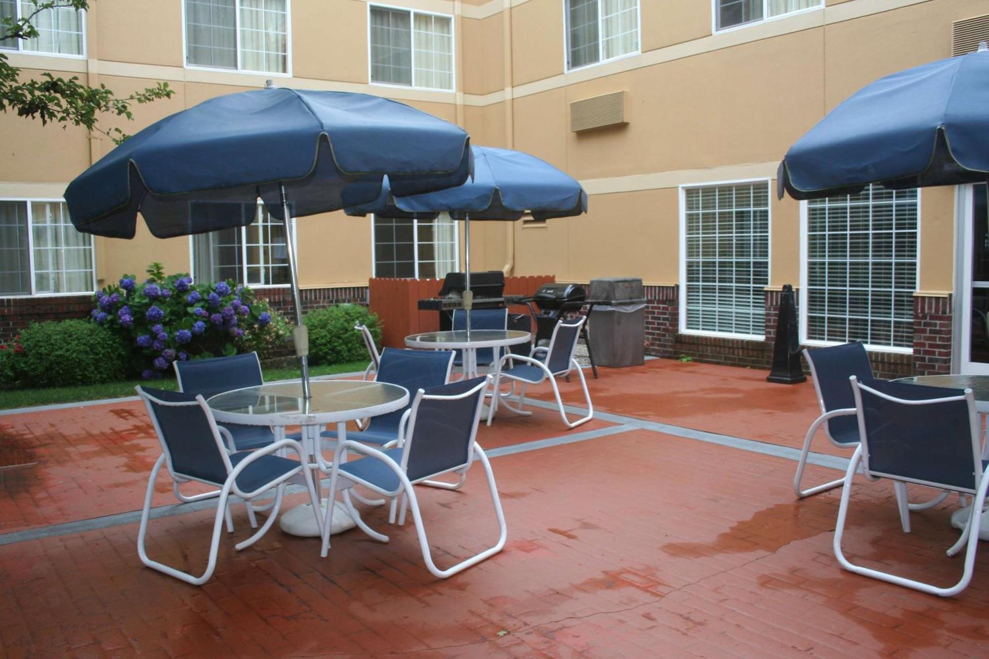 Extended Stay America Select Suites - Providence - Airport Warwick Bagian luar foto