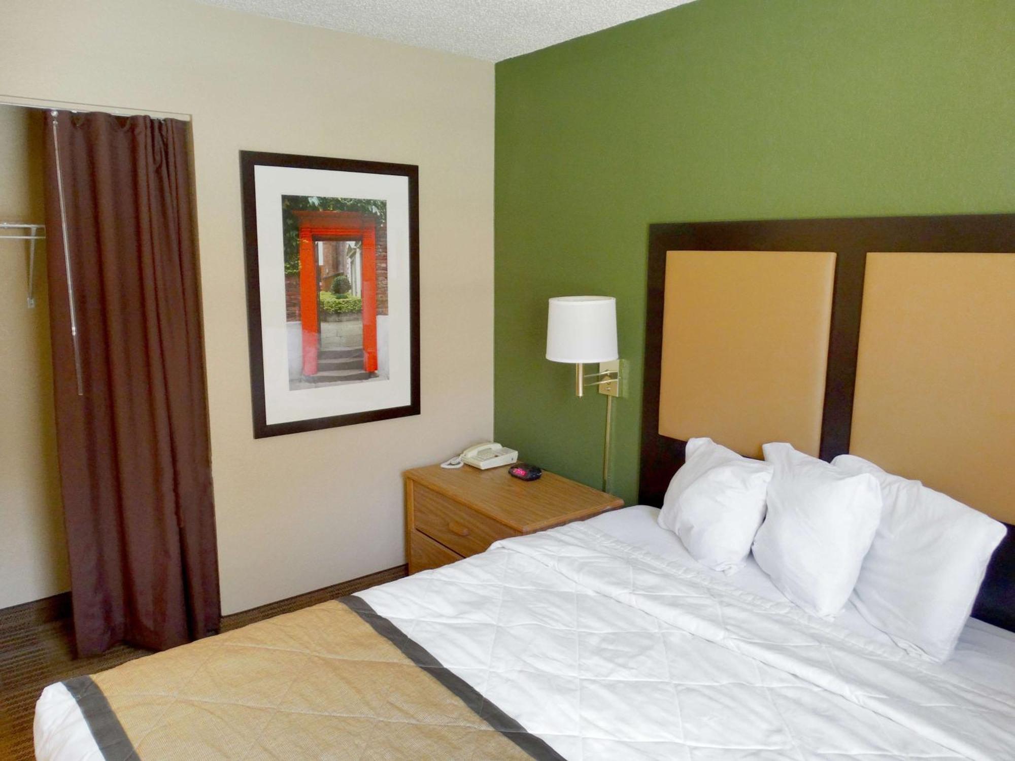 Extended Stay America Select Suites - Providence - Airport Warwick Bagian luar foto