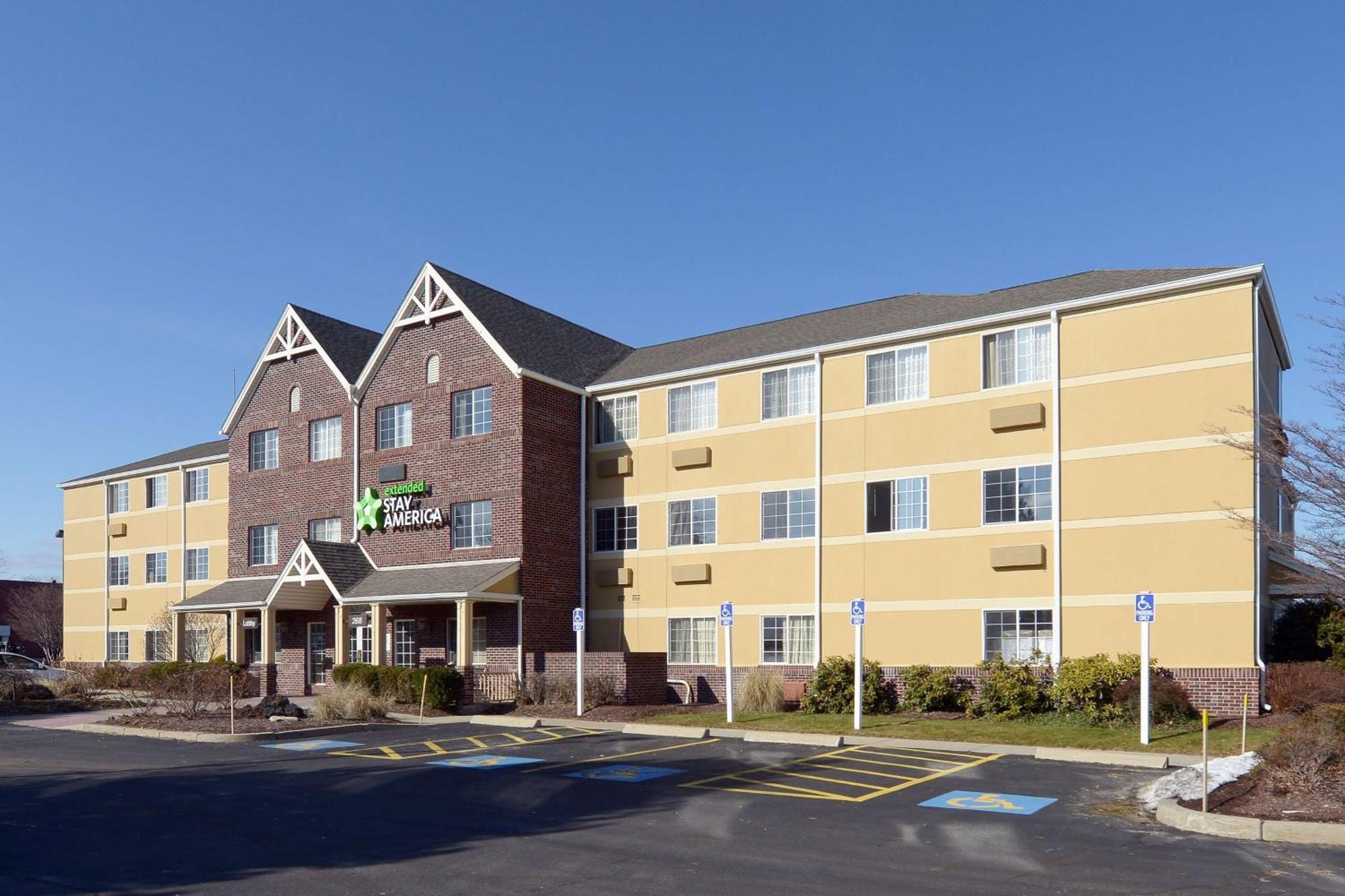 Extended Stay America Select Suites - Providence - Airport Warwick Bagian luar foto