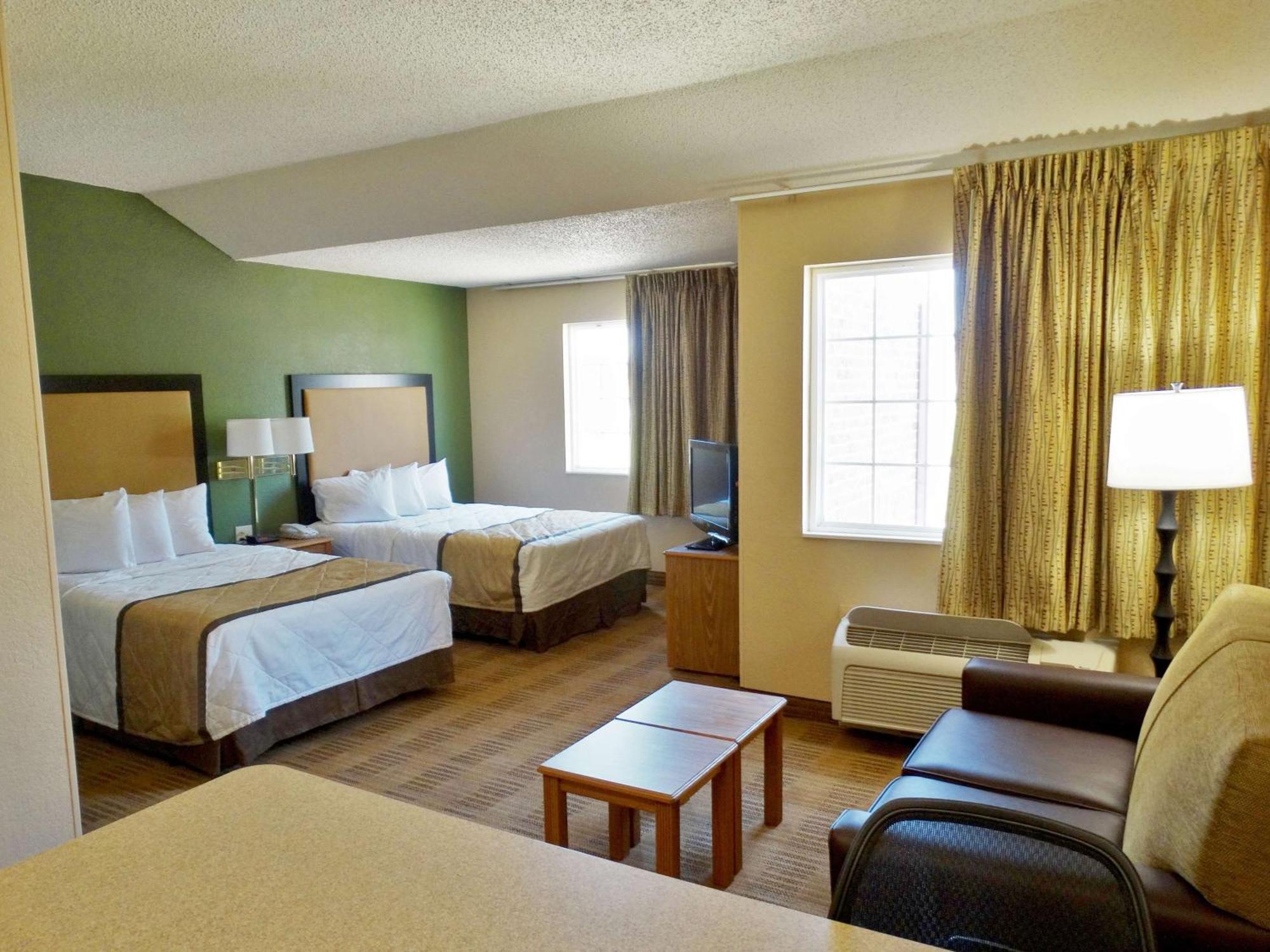 Extended Stay America Select Suites - Providence - Airport Warwick Bagian luar foto
