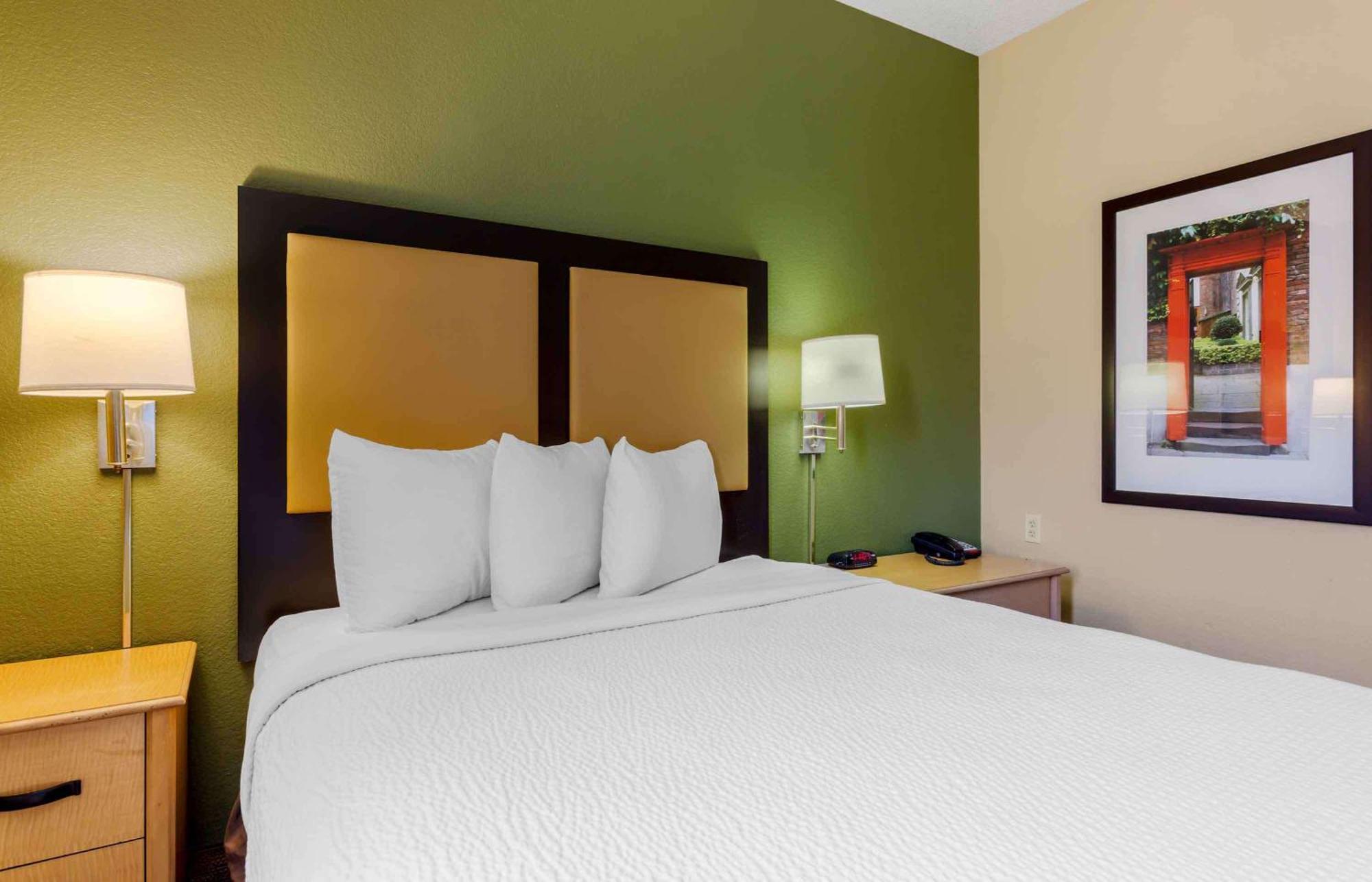Extended Stay America Select Suites - Providence - Airport Warwick Bagian luar foto